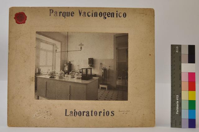 <b>Parque Vacinogenico. Labora[...]</b>